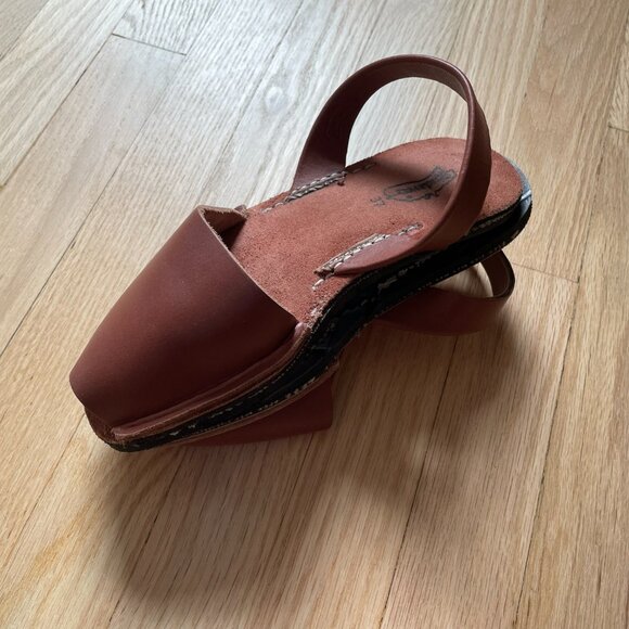 Riudavets  Avarca Sandals - Picture 2 of 3